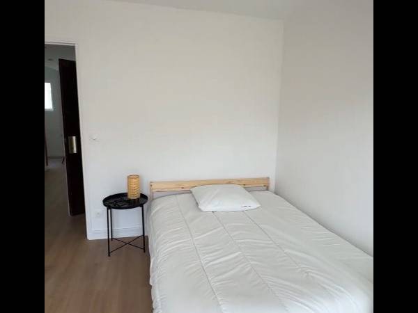 Colocation / Appartement 5 pièces de 15 m², Fresnes, Avenue Garennière / Photo 2