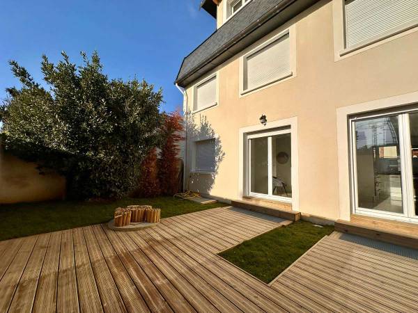 Colocation / Résidence 10 pièces de 300 m², Villejuif, Allée des Fleurs / Photo 2