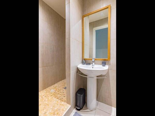 Flatsharing / 4-bedroom flat · 120 m², Lyon, Rue Genton / Photo 2