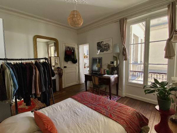 Sous-location / Appartement 5 pièces de 120 m², Paris, Boulevard de Clichy / Photo 2