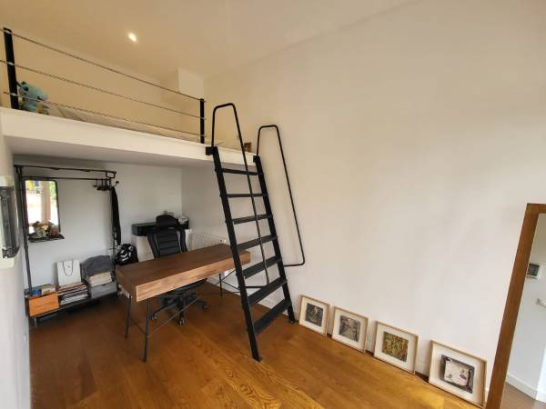 Student residence / 8-bedroom house · 150 m², Marseille, Boulevard Michelet / Photo 10