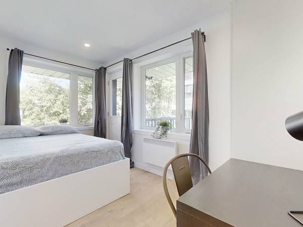 Colocation / Appartement 4 pièces de 120 m², Montréal / Photo 10