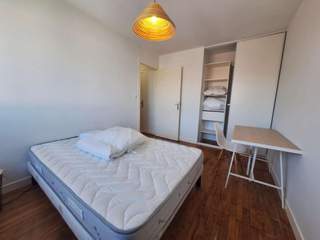 Colocation / 6 rooms house · 135 m², Niort, Rue de la Burgonce