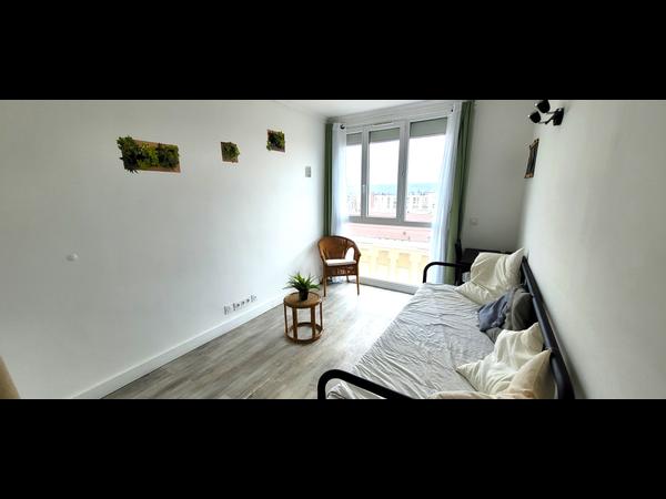 Colocation / Appartement 4 pièces de 71 m², Mantes-la-Ville, Rue des Érables / Photo 2