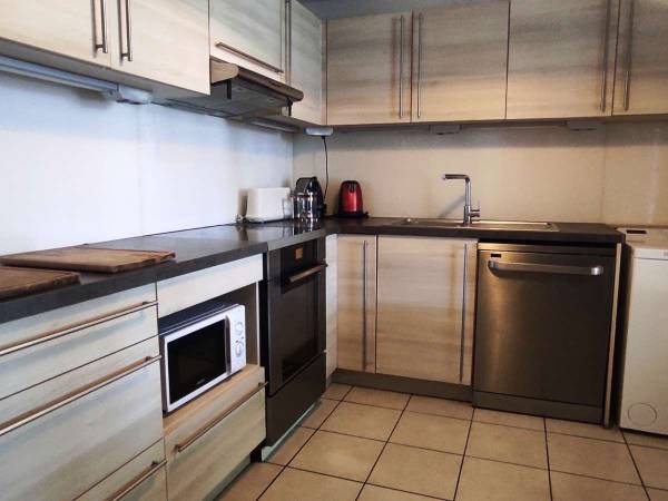 Colocation / Appartement 6 pièces de 106 m², Toulouse, Quai de Tounis / Photo 2