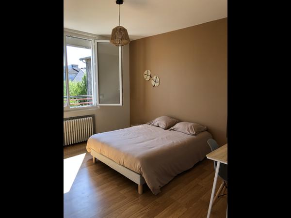 Colocation / Maison 10 pièces de 220 m², Limoges, impasse Jacques Cartier / Photo 2