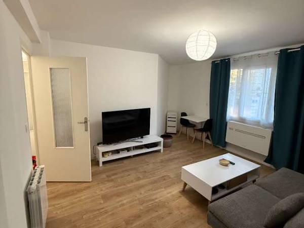 Colocation / Appartement 3 pièces de 57 m², Montpellier, Place Bouschet de Bernard / Photo 2