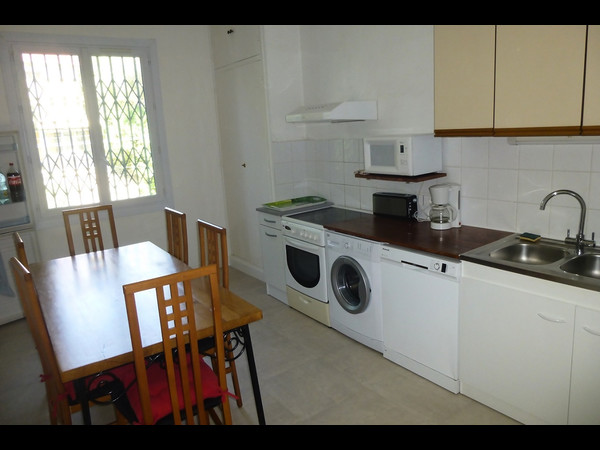 Flatsharing / 4-bedroom villa · 100 m², Antibes, Chemin De La Colle / Photo 2