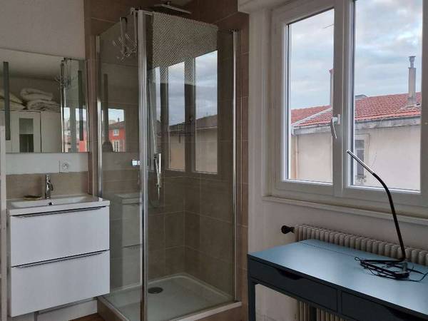 Colocation / Appartement 5 pièces de 82 m², Lyon, Avenue Félix Faure / Photo 2