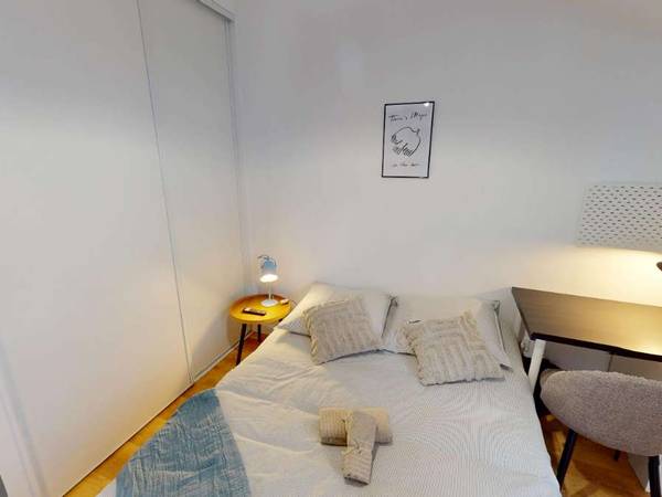 Colocation / Appartement 4 pièces de 54 m², Lyon, Cours Docteur Long / Photo 2