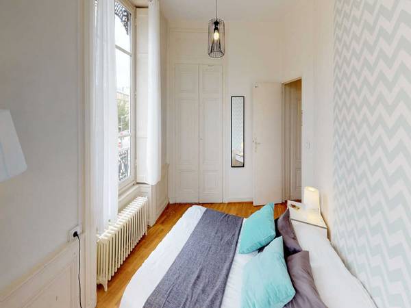 Colocation / Appartement 4 pièces de 110 m², Lyon, Rue Marietton / Photo 2