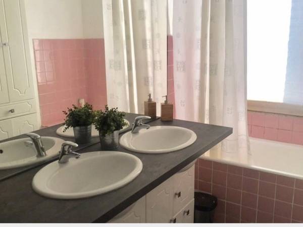 Colocation / Appartement 4 pièces de 78 m², Aix-en-Provence, Avenue Saint-Jérôme / Photo 2