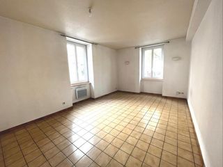 Location / Appartement 3 pièces de 41 m², Roanne