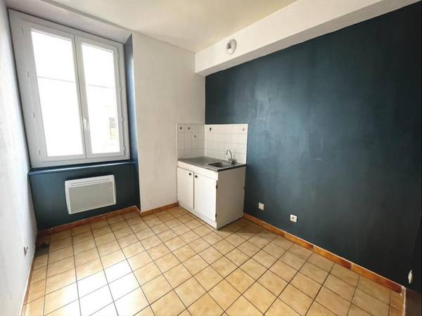 Location / Appartement 3 pièces de 41 m², Roanne / Photo 2