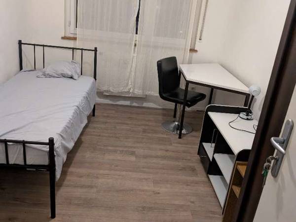 Colocation / Appartement 5 pièces de 90 m², Strasbourg, Rue d'Orbey / Photo 3