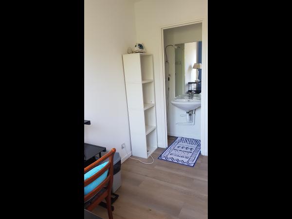 Chambre chez l'habitant / Villa 6 pièces de 110 m², Montpellier, Avenue de Maurin / Photo 2