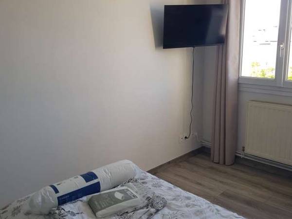 Colocation / Appartement 5 pièces de 64 m², Vénissieux, Rue Louise Michel / Photo 9