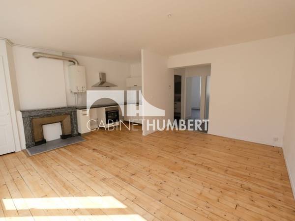Location / Appartement 3 pièces de 55 m², Saint-Étienne, Rue Blanqui / Photo 2