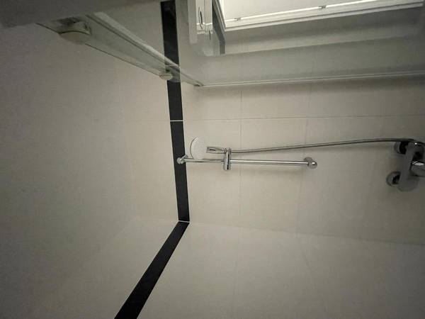 Colocation / Appartement 3 pièces de 60 m², Paris, Quai de la Seine / Photo 3