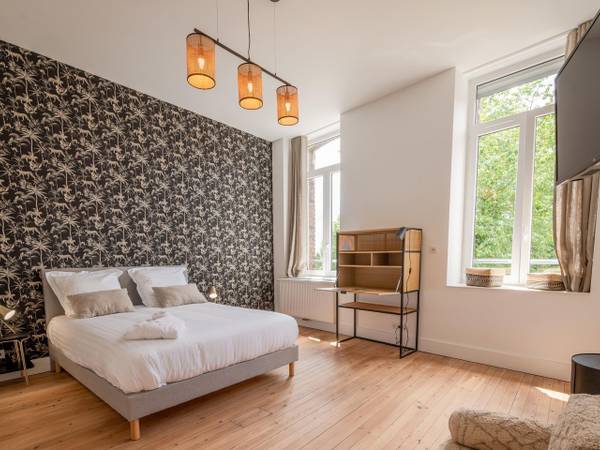 Colocation / Appartement 28 pièces de 670 m², Roubaix / Photo 2