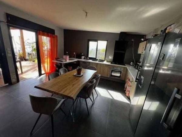 Colocation / Villa 5 pièces de 98 m², Saint-Paul, Route Hubert Delisle / Photo 2