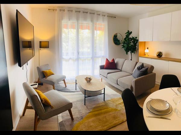 Colocation / Appartement 6 pièces de 105 m², Reims, avenue d'Epernay / Photo 2