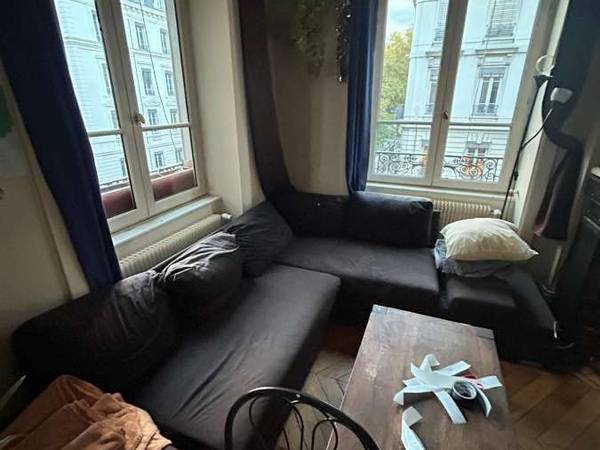 Colocation / Appartement 4 pièces de 100 m², Lyon, Rue de la Part-Dieu / Photo 2