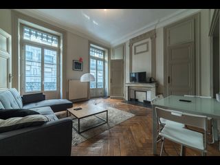 Room share, 5 rooms apartment, Saint-Étienne
