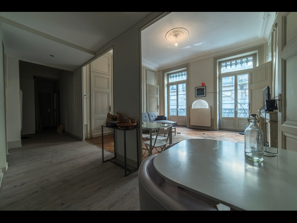 Colocation / Appartement 5 pièces de 131 m², Saint-Étienne, Rue De La République / Photo 2