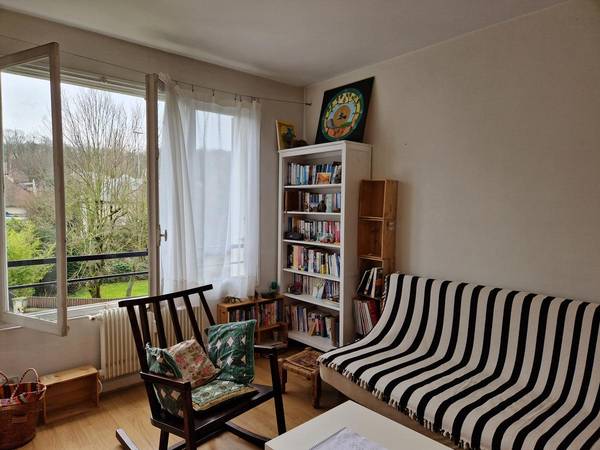 Sous-location / Appartement 1 pièce de 42 m², Sèvres, Rue Ernest Renan / Photo 2