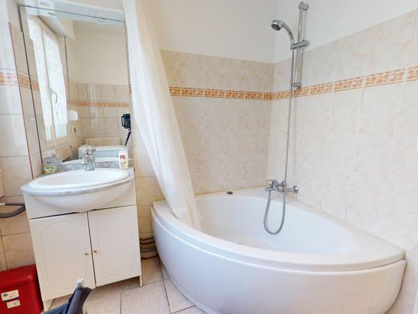 Colocation / Appartement 3 pièces de 64 m², Lyon, Rue du Lieutenant-Colonel Girard / Photo 14