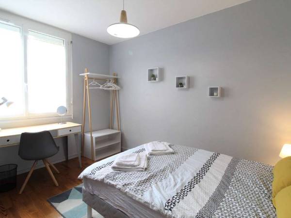 Colocation / Appartement 5 pièces de 77 m², Caen, Rue Sainte-Paix / Photo 2