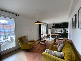 Homestay / 3-bedroom flat · 69 m², Bordeaux, Place Pierre Cétois