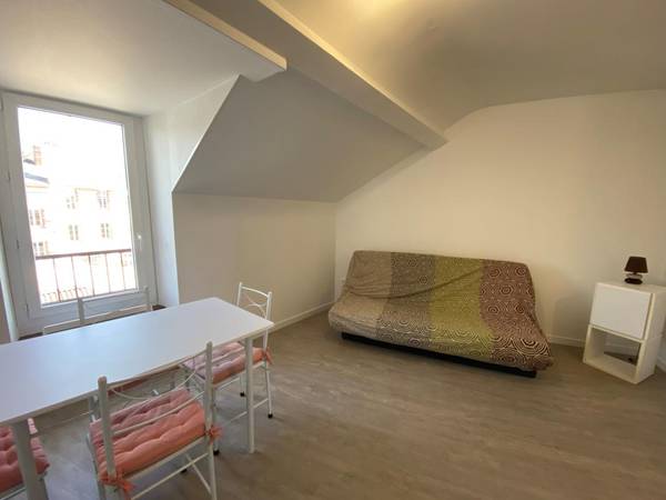 Location / Appartement 2 pièces de 24 m², Châteaubriant, Rue de la Libération No9 / Photo 2