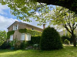Flatsharing / 6-bedroom house · 175 m², Sainte-Foy-lès-Lyon, Chemin du Plan du Loup