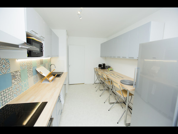 Colocation / Appartement 5 pièces de 89 m², Noisy-le-Grand, Avenue Du Pavé Neuf / Photo 2