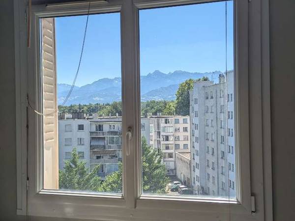 Colocation / Appartement 4 pièces de 74 m², Grenoble, Avenue Saint Roch / Photo 2