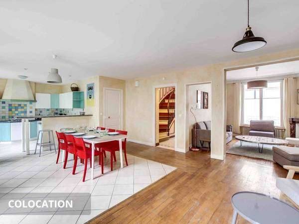 Sous-location / Maison 8 pièces de 189 m², Saint-Denis, Rue de Gessé / Photo 2