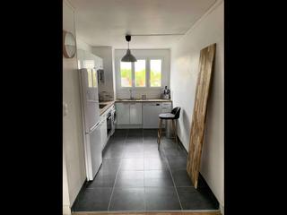 Colocation / Appartement 5 pièces de 87 m², Angers, Rue D'epluchard