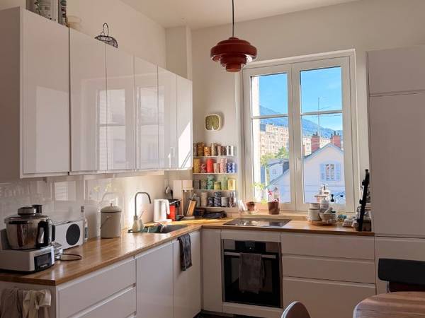 Colocation / Appartement 6 pièces de 146 m², Chambéry, Rue Marcoz / Photo 2