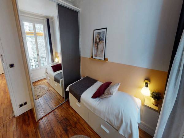 Flatsharing / 5-bedroom flat · 120 m², Paris, Avenue Franco-Russe / Photo 2
