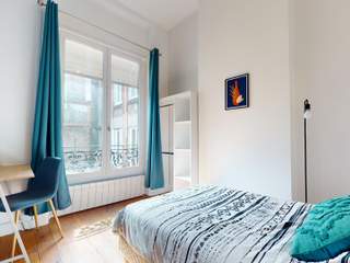 Room share / 7 rooms apartment · 135 m², Saint-Étienne, Rue Georges Teissier