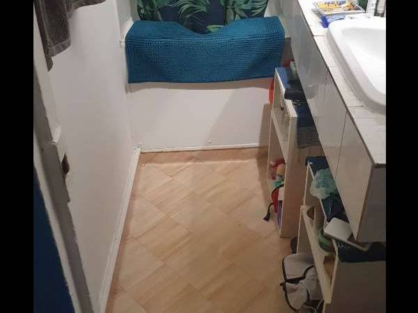 Chambre chez l'habitant / Appartement 4 pièces de 68 m², Paris, Rue Mélingue / Photo 9