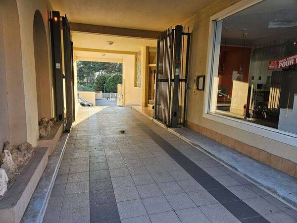 Flatsharing / 3-bedroom flat · 66 m², Antibes, Boulevard Dugommier / Photo 17