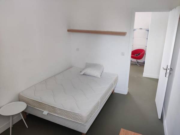 Colocation / Maison 8 pièces de 230 m², Massy, Rue Jules Ferry / Photo 2