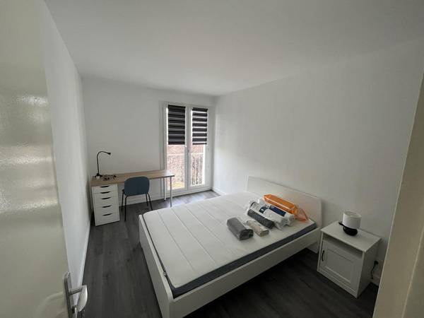 Colocation / Appartement 3 pièces de 77 m², Toulouse, Place de Martigues / Photo 2