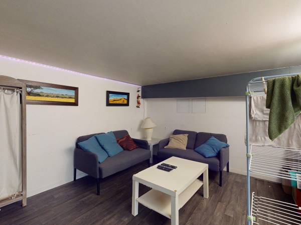 Location / Maison 6 pièces de 108 m², Lille, Rue Jean-Jacques Rousseau / Photo 2