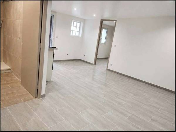 Location / Appartement 2 pièces de 42 m², Sartrouville, Rue Christophe Colomb / Photo 2