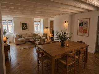 Room share, 7 rooms apartment, Lyon
