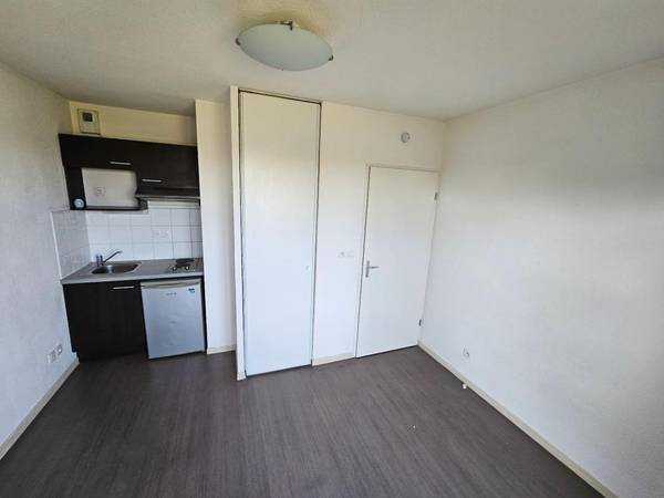 Location / Appartement 1 pièce de 19 m², Toulouse, Avenue de l'Hers / Photo 2